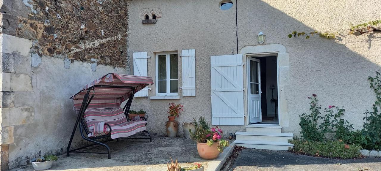 Bed and Breakfast La Mesange Bleue Ecuras Zewnętrze zdjęcie