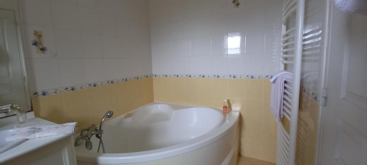 Bed and Breakfast La Mesange Bleue Ecuras Zewnętrze zdjęcie